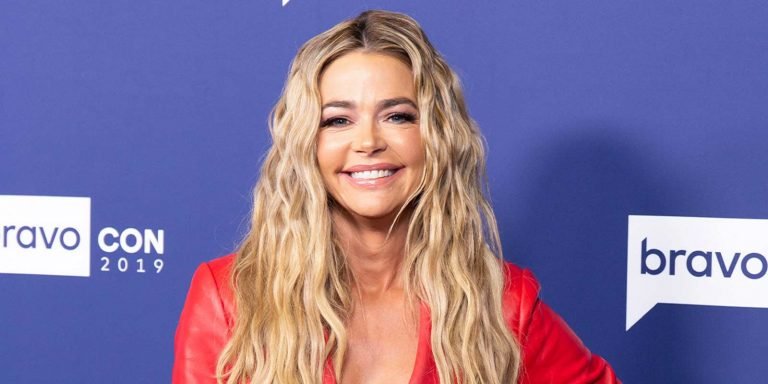 Denise Richards' Net Worth, How Much Is Denise Richards' Worth - Storia