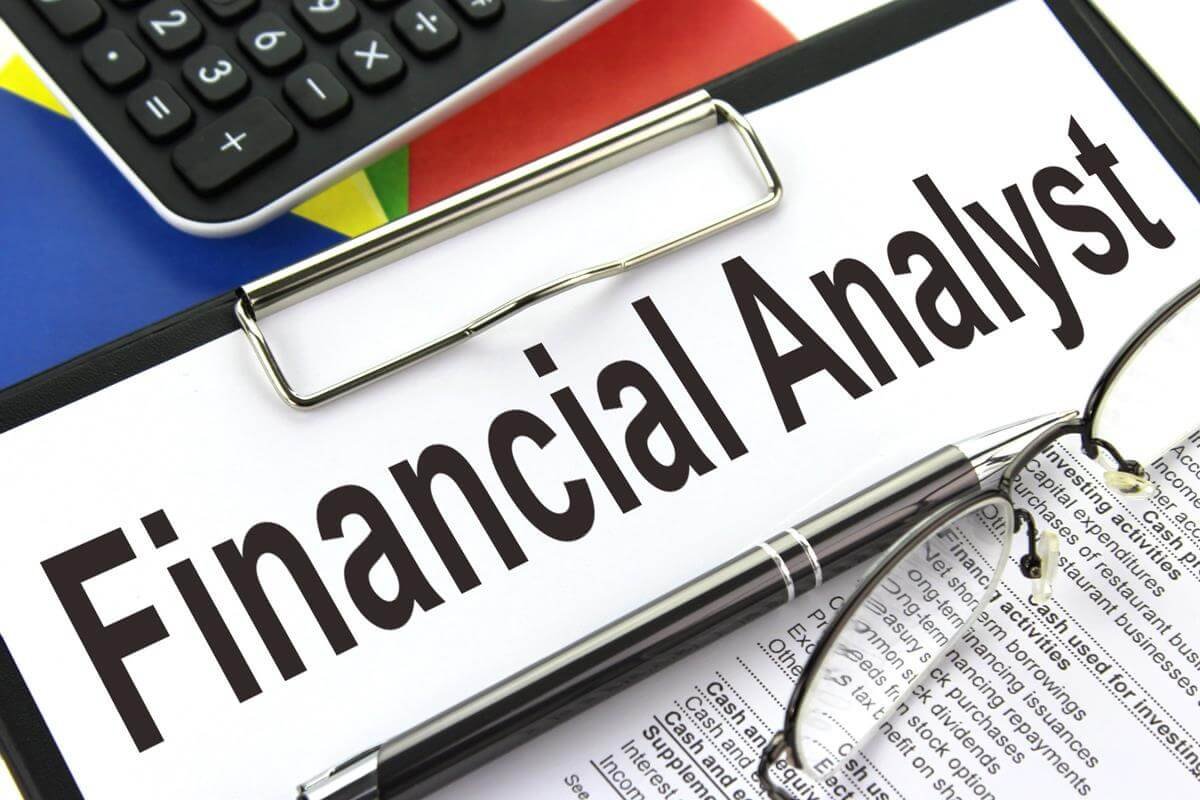 financial analyst business plan