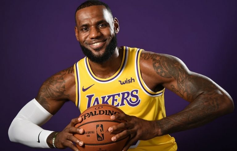 LeBron James Total Net Worth: How Much Does He Earn? - TlwaStoria