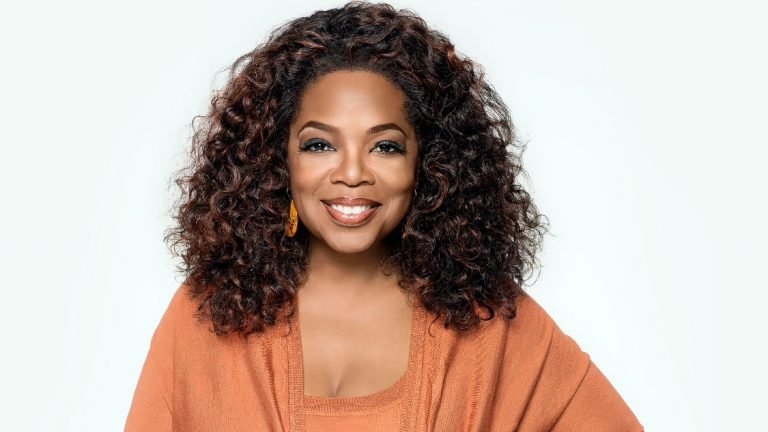 Oprah Winfrey Total Net Worth: How Much Is She Earning? - TlwaStoria