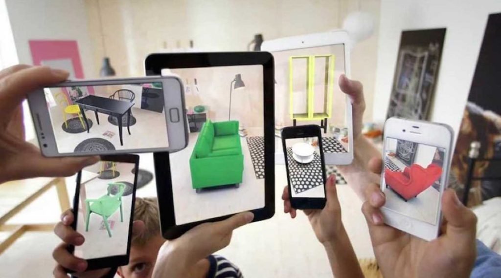How AR Became an eCommerce Necessity During COVID AR