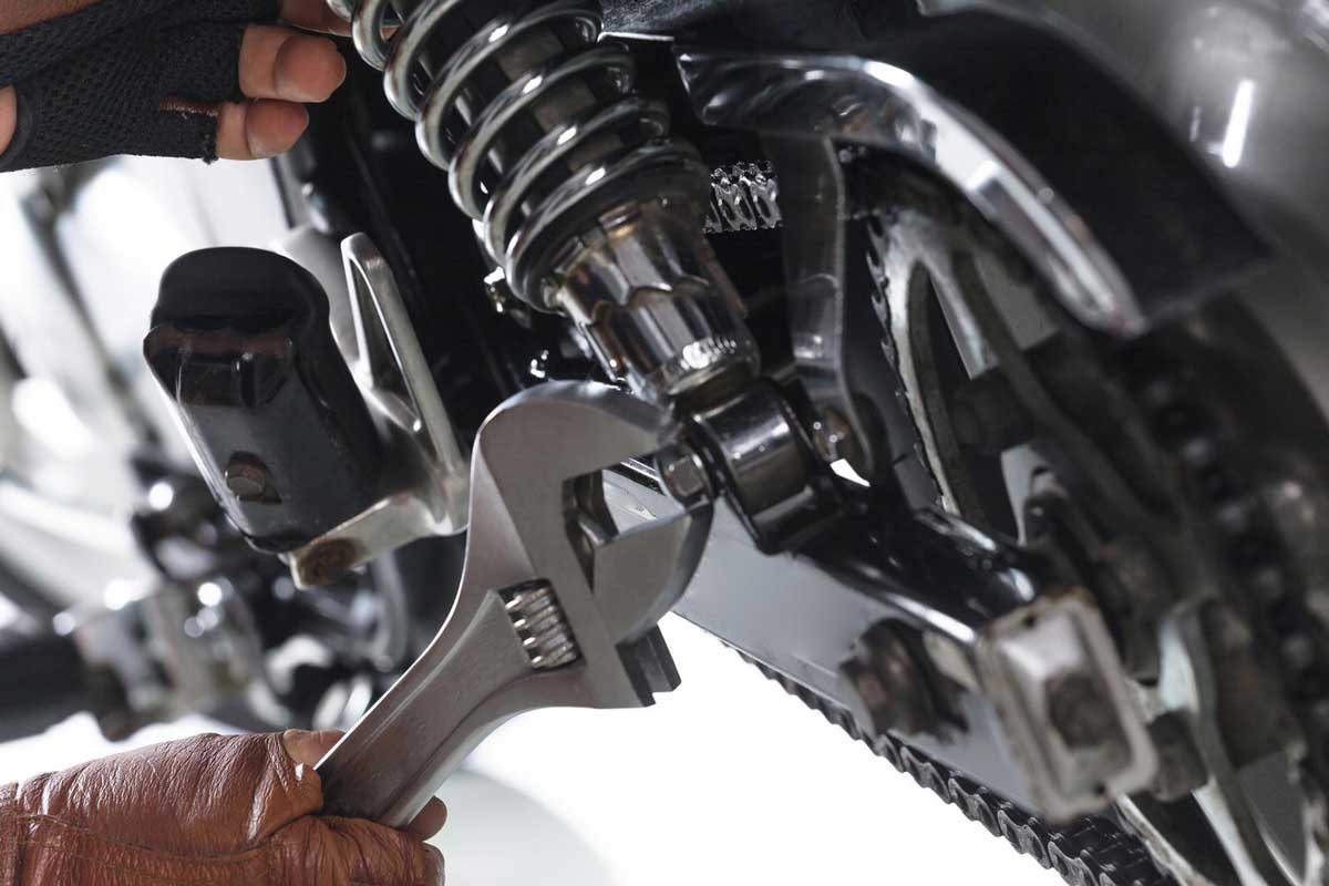 Motorcycle Maintenance: 8 Quickstart Tips to Note - TlwaStoria