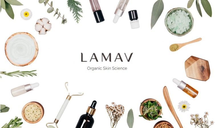 5 Skincare Tools You Need to Try 5 Skincare Tools You Need to Try