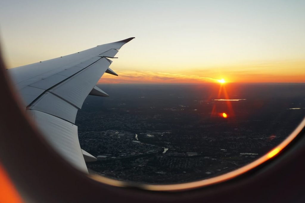 5 Ways to Travel the World travel around the world