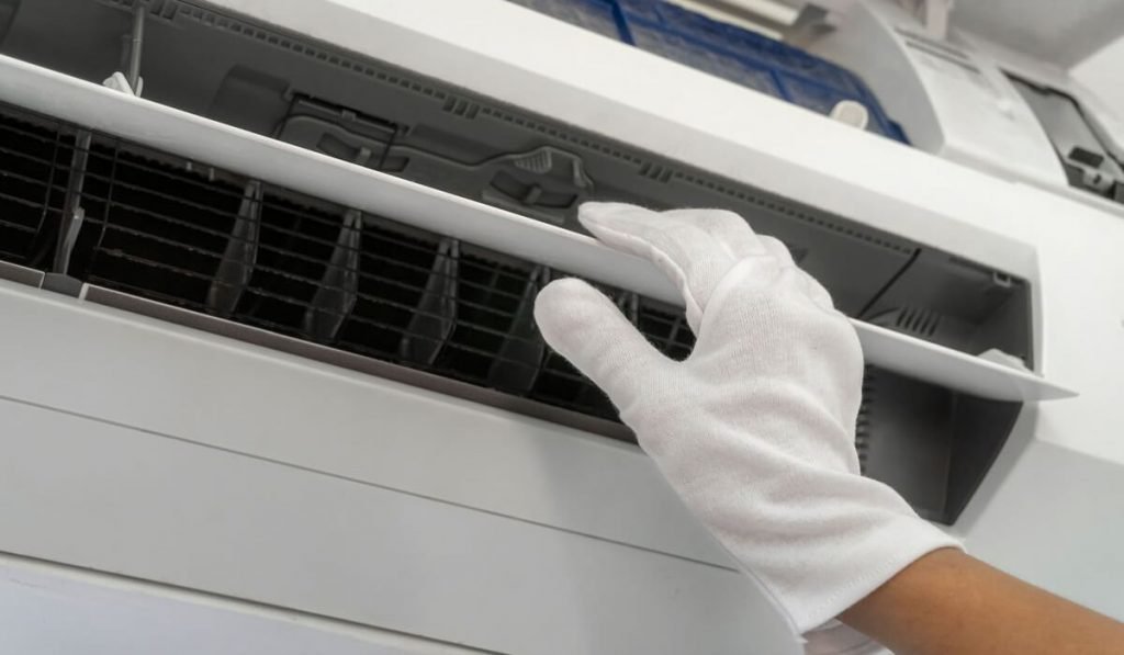 The Benefits of Professional AC Maintenance In Metairie, LA! AC Maintenance