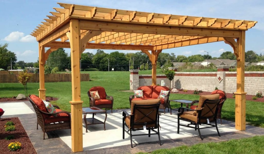 pergoloa in the yard