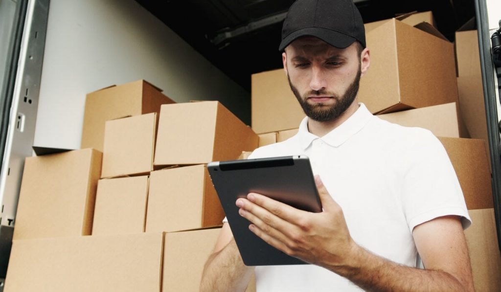 Do Customers Really Want to Track Their Parcels? Do Customers Really Want to Track Their Parcels