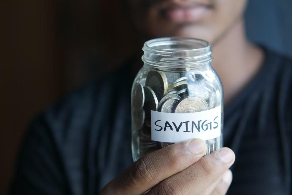 7 Easy Ways to Cut Expenses and Save Money